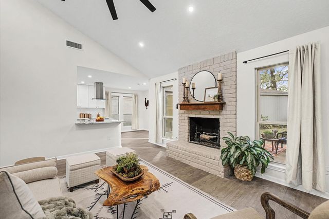 11707 Hillbrook Drive, Houston, TX 77070