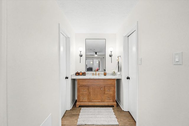 11707 Hillbrook Drive, Houston, TX 77070