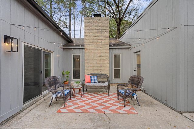 11707 Hillbrook Drive, Houston, TX 77070