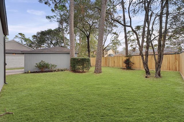 11707 Hillbrook Drive, Houston, TX 77070