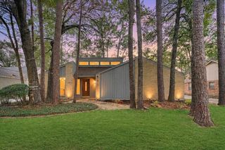 11707 Hillbrook Drive, Houston, TX 77070