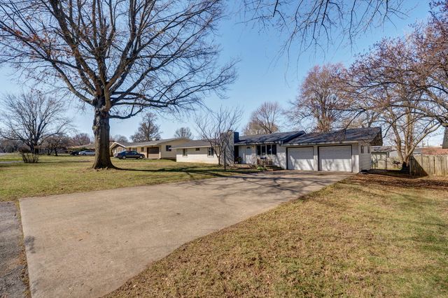 427 N Alexander Avenue, Republic, MO 65738