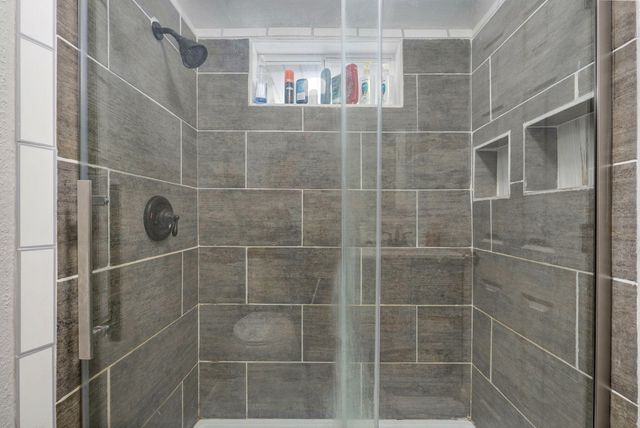 427 N Alexander Avenue, Republic, MO 65738