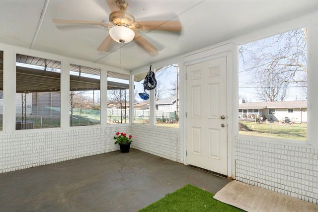 427 N Alexander Avenue, Republic, MO 65738