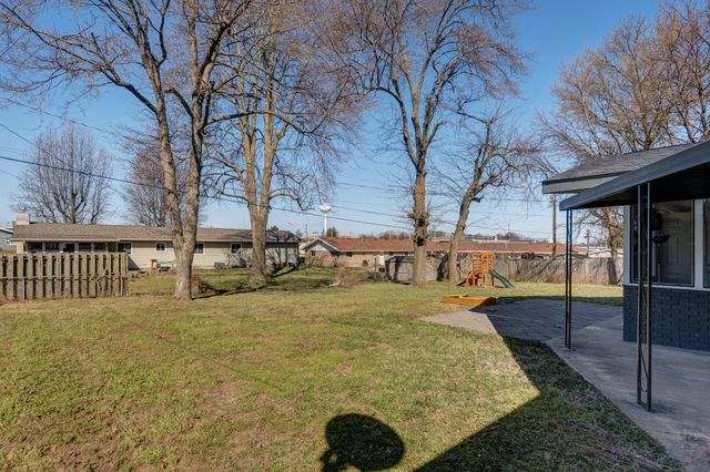 427 N Alexander Avenue, Republic, MO 65738