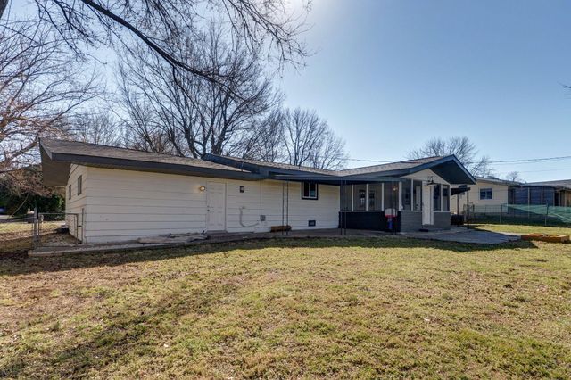 427 N Alexander Avenue, Republic, MO 65738