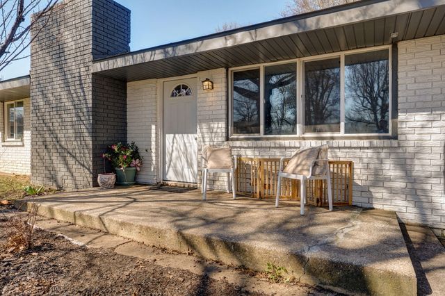 427 N Alexander Avenue, Republic, MO 65738