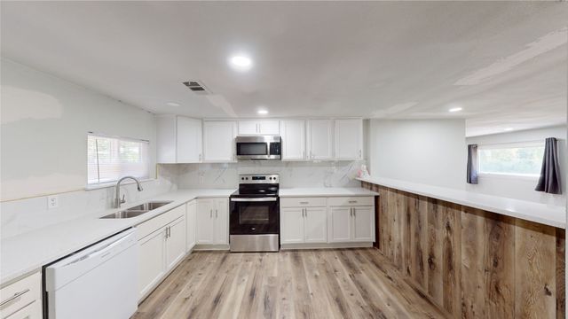 130 Center Street, Nevada, TX 75173