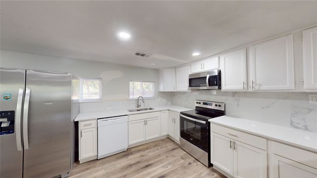 130 Center Street, Nevada, TX 75173
