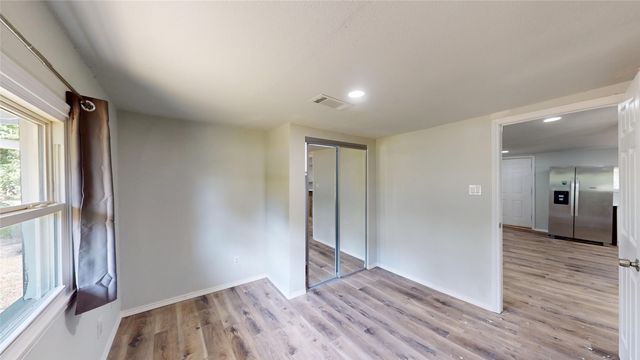 130 Center Street, Nevada, TX 75173
