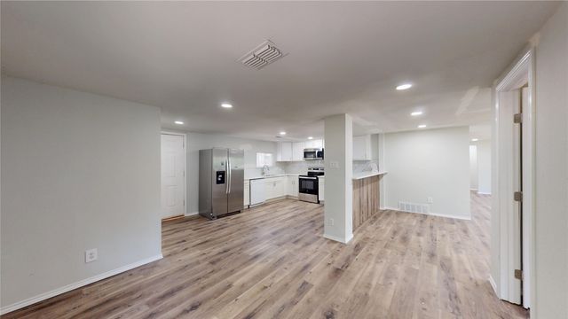 130 Center Street, Nevada, TX 75173