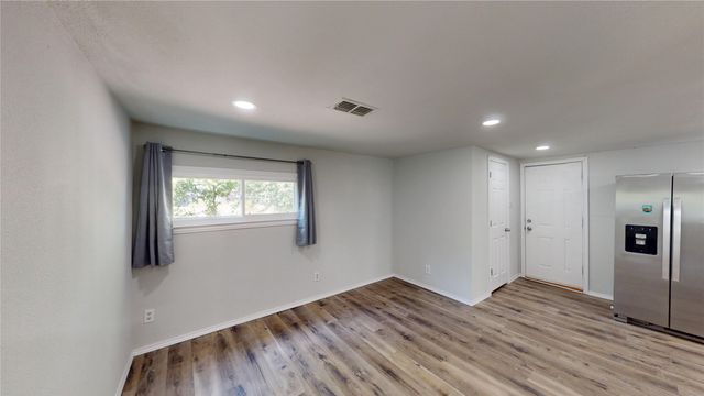130 Center Street, Nevada, TX 75173