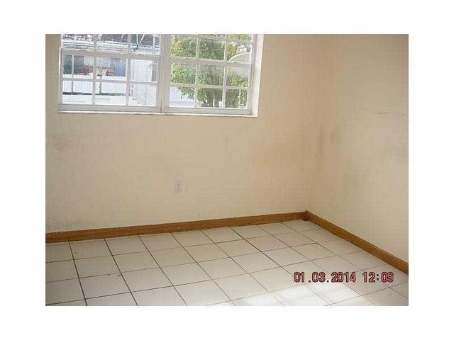 528 MERIDIAN Avenue 204, Miami Beach, FL 33139