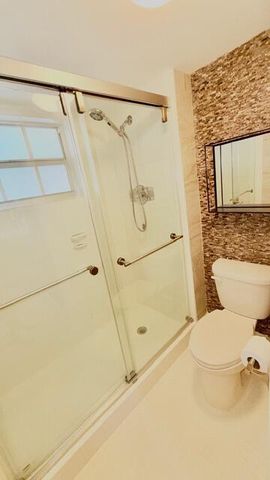 5510 Tamberlane Circle 243, Palm Beach Gardens, FL 33418