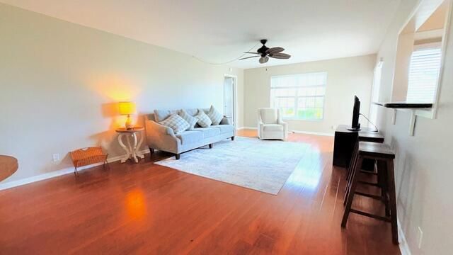 5510 Tamberlane Circle 243, Palm Beach Gardens, FL 33418