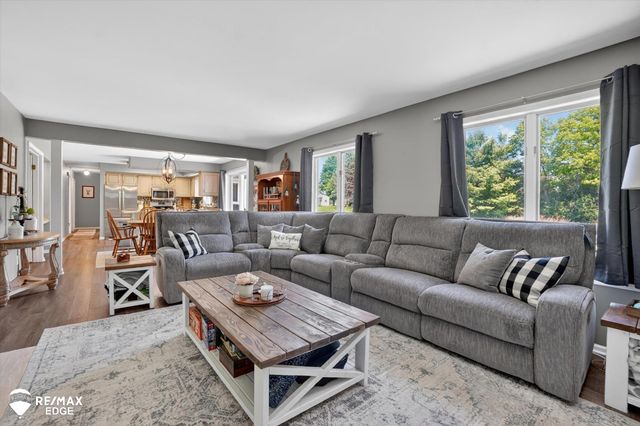 2331 Valley Vista Drive, Davison, MI 48423