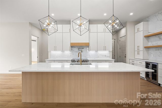 5 Scott Meadows Drive 1, Asheville, NC 28806