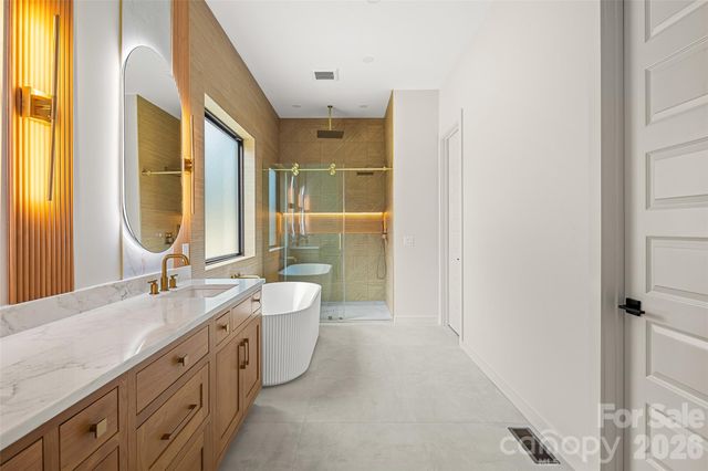 5 Scott Meadows Drive 1, Asheville, NC 28806