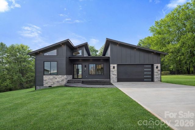 5 Scott Meadows Drive 1, Asheville, NC 28806