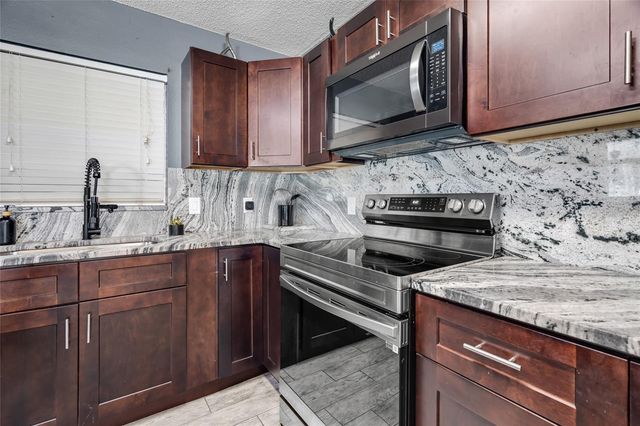 1289 42ND STREET, Sarasota, FL 34234