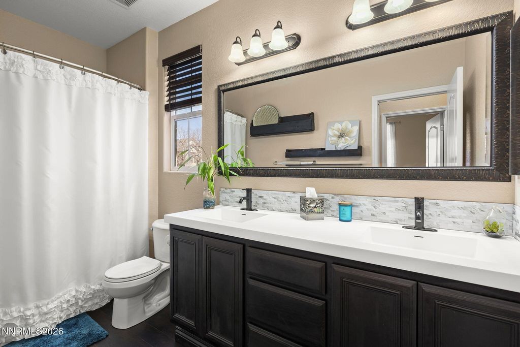 Image 32 of property listing at 2485 Firenze Drive, Sparks, NV 89434