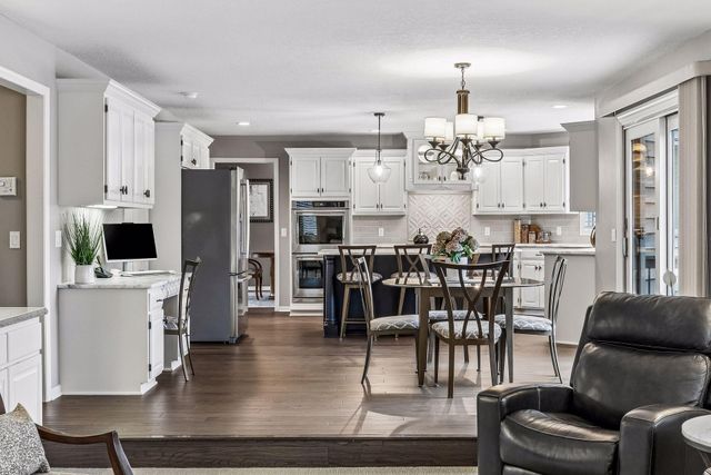 17825 30th Avenue N, Plymouth, MN 55447