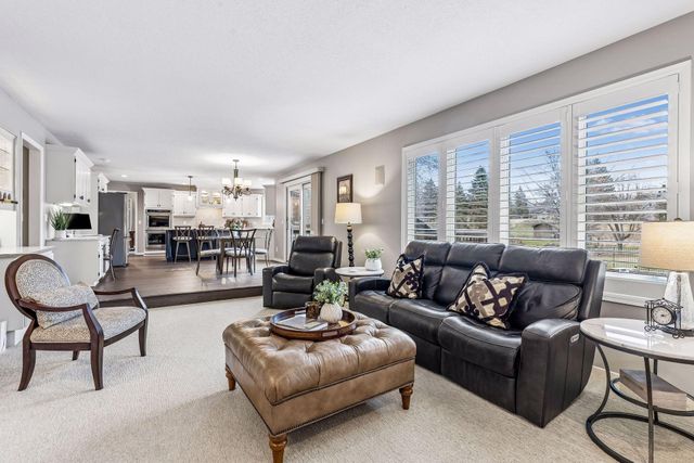 17825 30th Avenue N, Plymouth, MN 55447