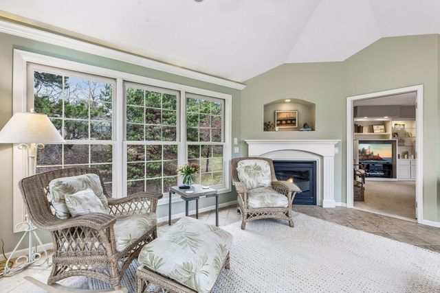 17825 30th Avenue N, Plymouth, MN 55447