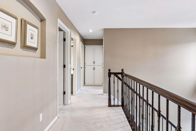 17825 30th Avenue N, Plymouth, MN 55447