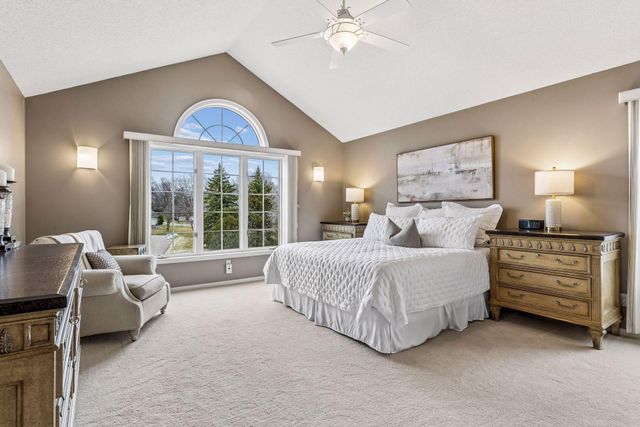 17825 30th Avenue N, Plymouth, MN 55447