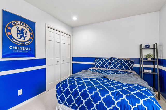 17825 30th Avenue N, Plymouth, MN 55447