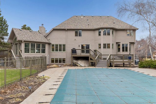 17825 30th Avenue N, Plymouth, MN 55447