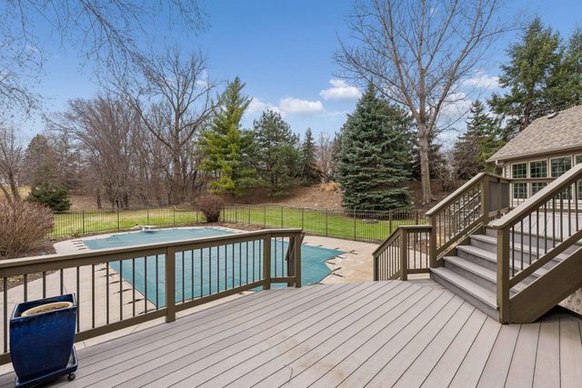 17825 30th Avenue N, Plymouth, MN 55447