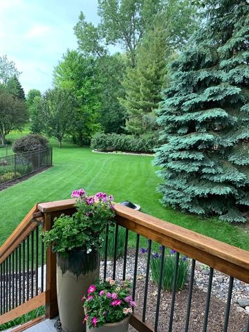 17825 30th Avenue N, Plymouth, MN 55447