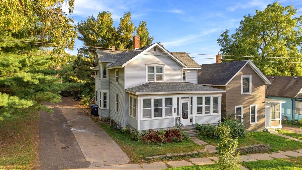 696 5th Street E, Saint Paul, MN 55106 — exterior