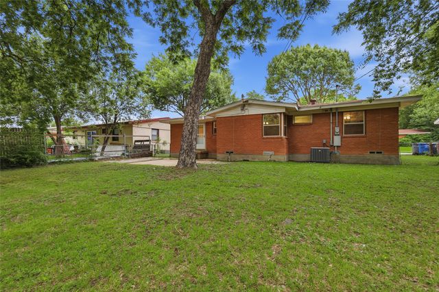 9861 San Lea Drive, Dallas, TX 75228