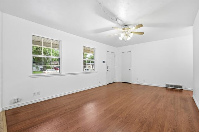 9861 San Lea Drive, Dallas, TX 75228