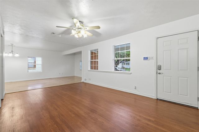 9861 San Lea Drive, Dallas, TX 75228