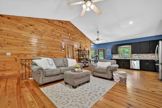 161 Foxhound Court, Ellijay, GA 30540