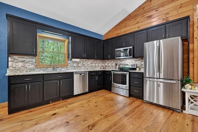 161 Foxhound Court, Ellijay, GA 30540