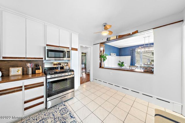 27 Shrewsbury Drive, Monmouth Beach, NJ 07750