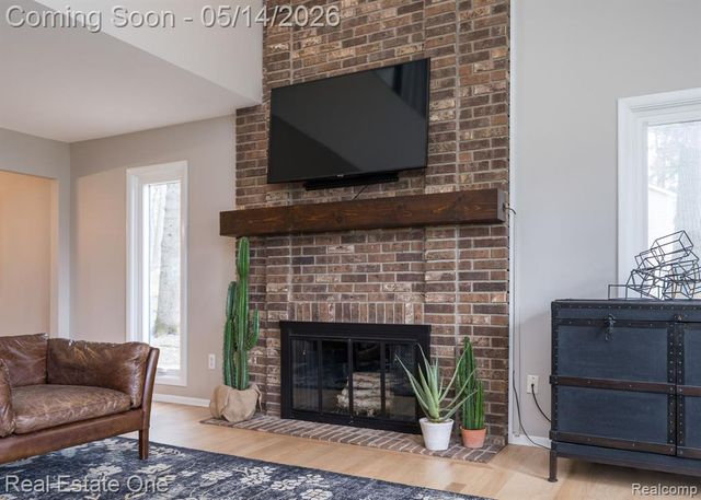 6464 Deer Ridge Drive, Clarkston, MI 48348