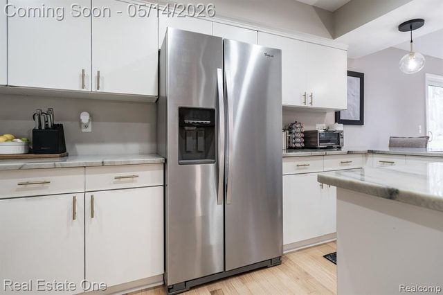 6464 Deer Ridge Drive, Clarkston, MI 48348