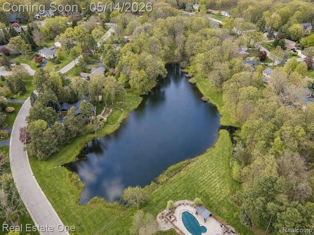 6464 Deer Ridge Drive, Clarkston, MI 48348
