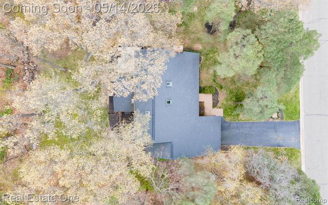 6464 Deer Ridge Drive, Clarkston, MI 48348