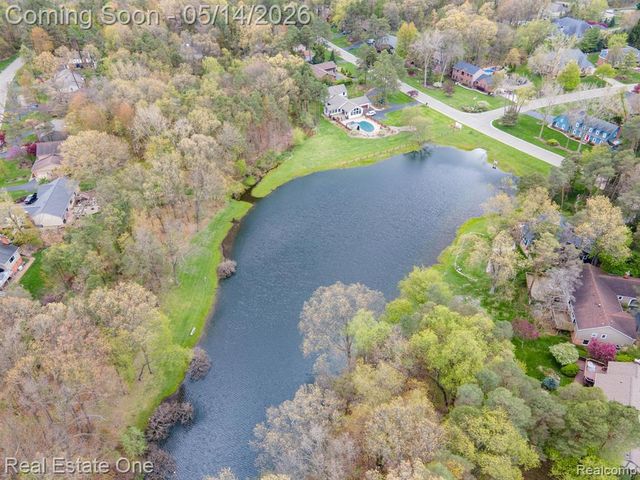 6464 Deer Ridge Drive, Clarkston, MI 48348
