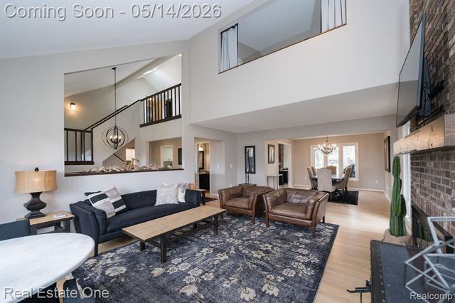 6464 Deer Ridge Drive, Clarkston, MI 48348