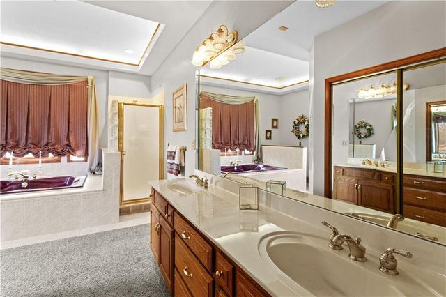 25408 NE Colbern Road, Lee's Summit, MO 64086