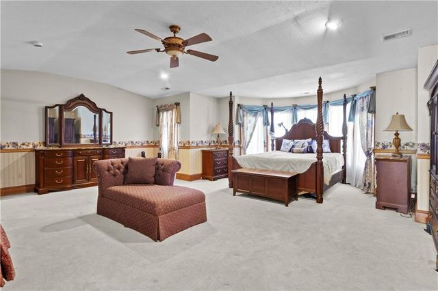 25408 NE Colbern Road, Lee's Summit, MO 64086