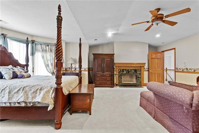 25408 NE Colbern Road, Lee's Summit, MO 64086